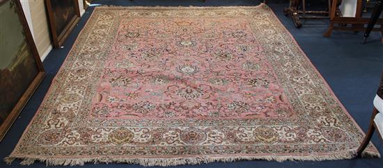 Tabriz carpet, 11ft 6in by 8ft 9in(-)